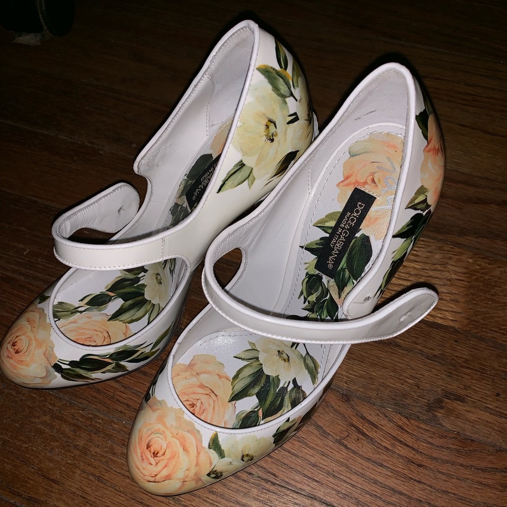 Dolce & Gabana size 36 never worn